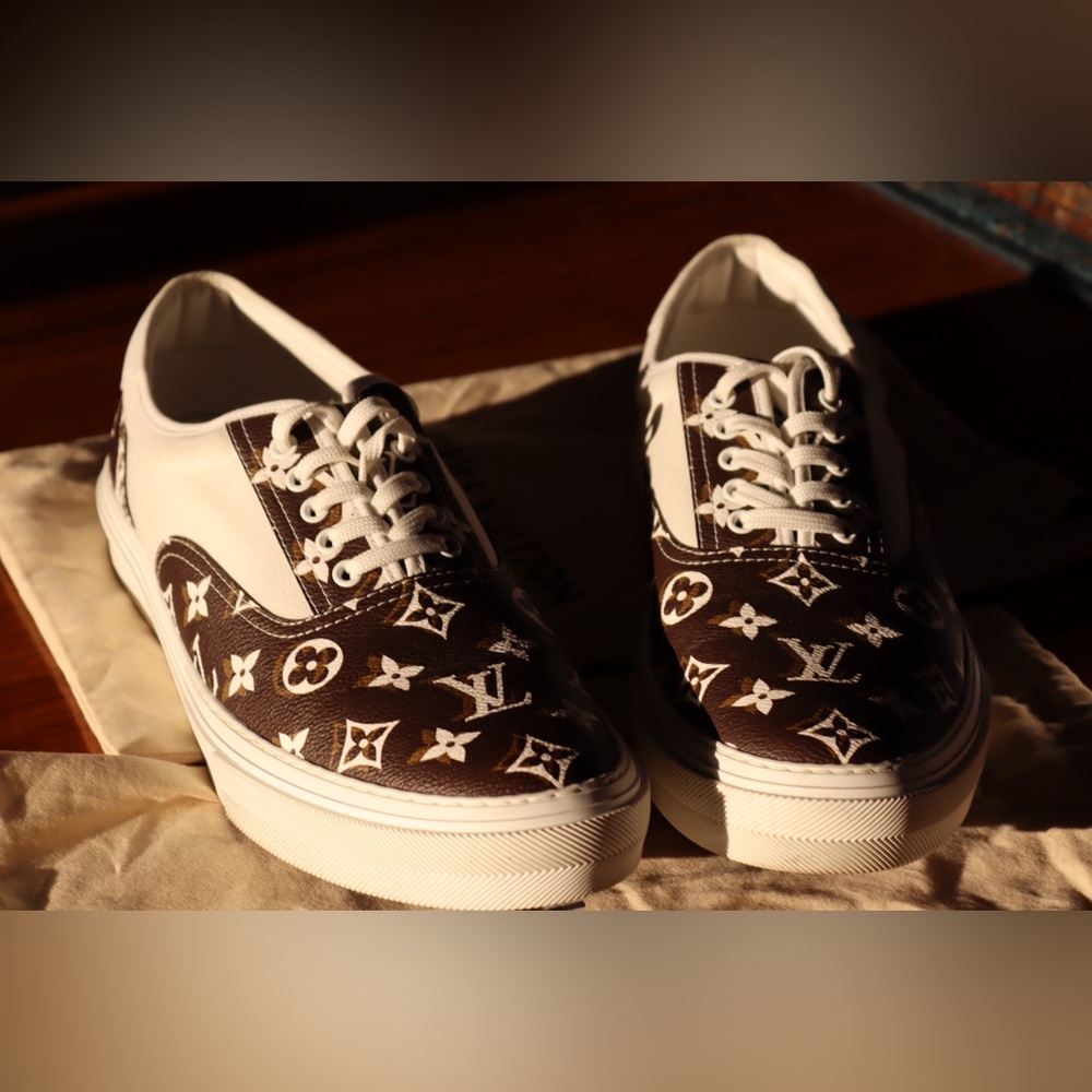 Authentic Louis Vuitton Trocadero low sneakers